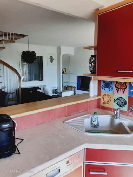 Appartement Au Coeur Du Village De Callian Екстериор снимка